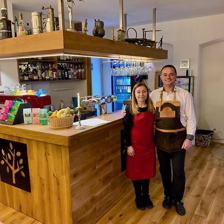 Penzion A Restaurace 14 Hostinné Kültér fotó