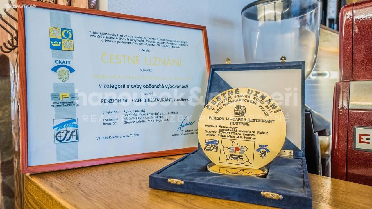 Penzion A Restaurace 14 Hostinné Kültér fotó